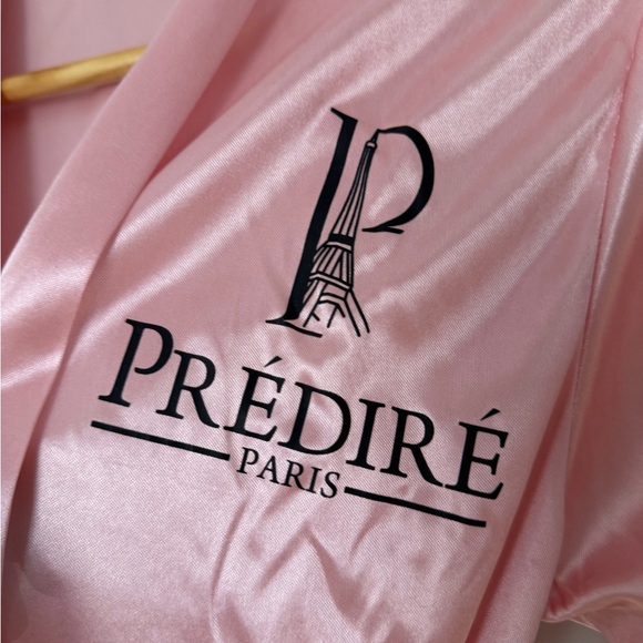 Predire Pink Satin Robe - Picture 2 of 7